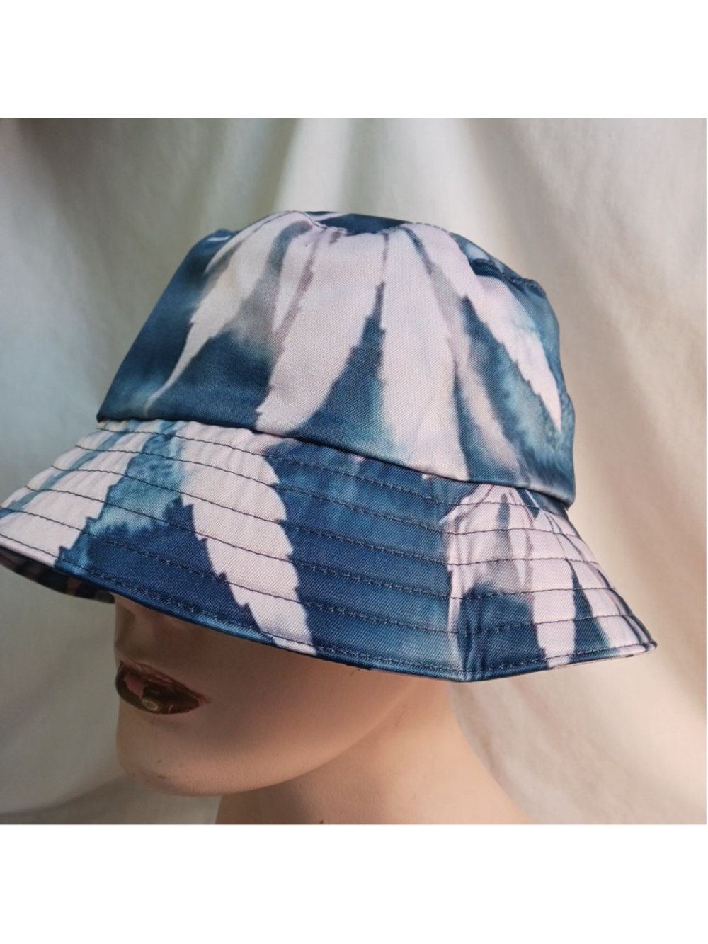 Limited Edition Blue Pink Bucket Hat Large Mary Jane 420 Party Time Boat Smoke